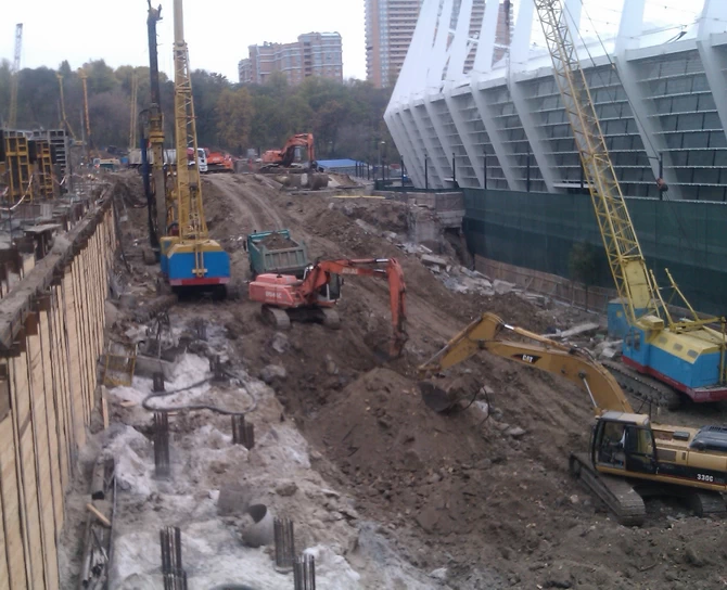 Demolition of the retaining wall of the Olympic Stadium in Kyiv